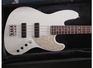 Fender Made in Japan Elemental Jazz Bass (93676)