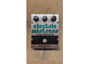 Electro-Harmonix Electric Mistress (72010)
