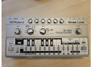 Roland TB-303 (56530)