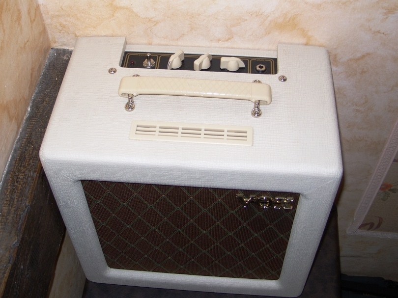 Vox AC4TV