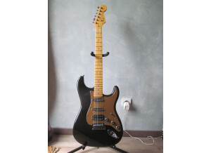 Fender American Deluxe Series - Stratocaster Hss Mn Chrm-Slvr