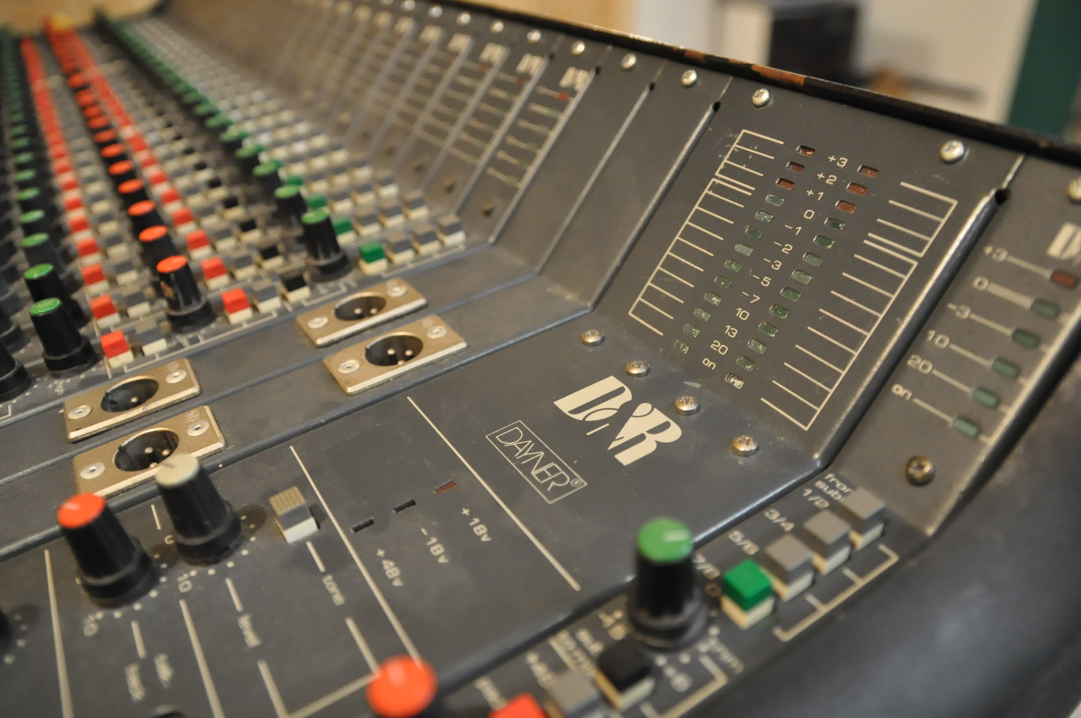 Dayner 24 voies Split