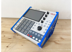 MPC ONE RETRO 8520