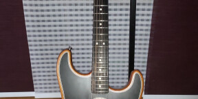 vends Fender stratocaster american acoustasonic