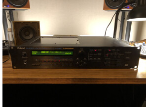 Roland JV-1080 (6211)