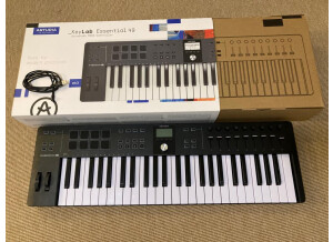 Arturia KeyLab Essential 49 (910)