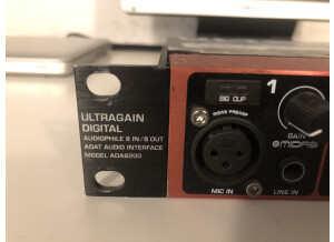 Behringer Ultragain Digital ADA8200 (57744)
