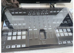 Native Instruments Traktor Kontrol S8 (43609)