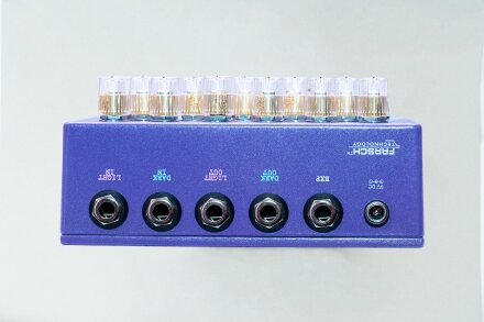 Dark Light REAR Dark Light REAR