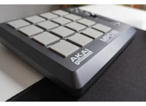 Akai Professional MPD18 (89717)