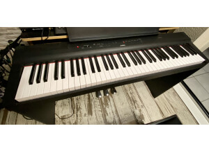 Yamaha P-121 Digital Piano (2389)