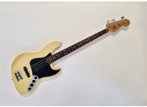 Fender Deluxe Active Jazz Bass (2004) (9774)