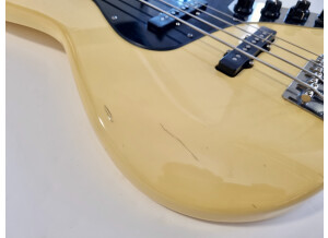 Fender Deluxe Active Jazz Bass (2004) (37444)