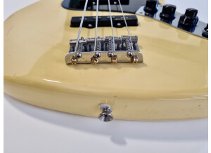 Fender Deluxe Active Jazz Bass (2004) (11501)