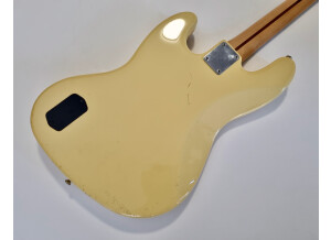 Fender Deluxe Active Jazz Bass (2004) (77309)