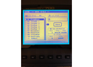 Yamaha QY700 (40176)