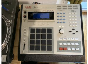 Akai Professional MPC3000 (81080)