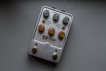 Universal Audio OX Stomp Dynamic Speaker Emulator : OX-8 Universal Audio OX Stomp Dynamic Speaker Emulator : OX-8