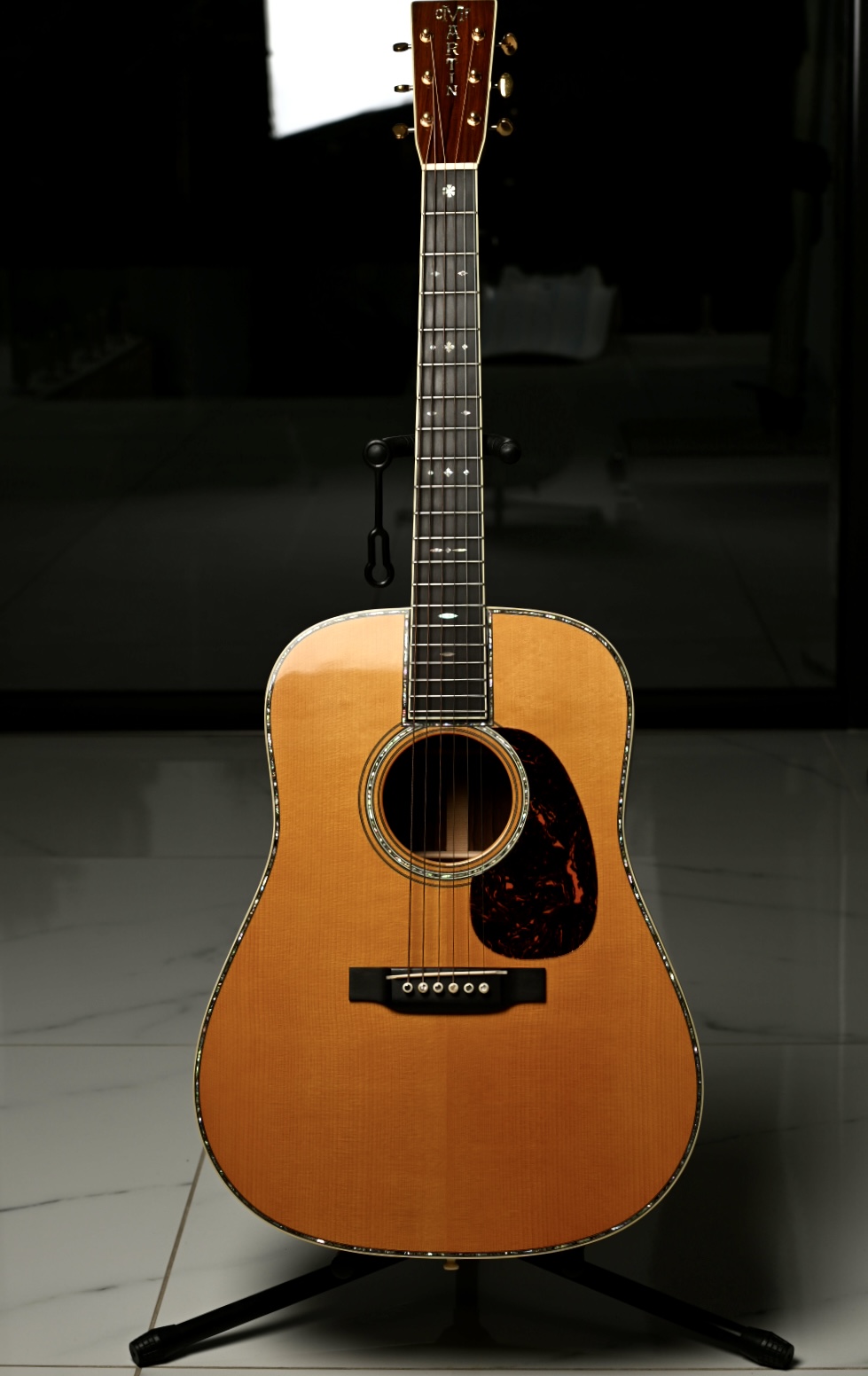 A VENDRE:  MARTIN D-45 SERIE LIMITEE "1833 SERIES".  Un son exceptionnel!