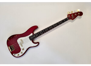 Fender Special Edition Precision Bass (1980) (835)