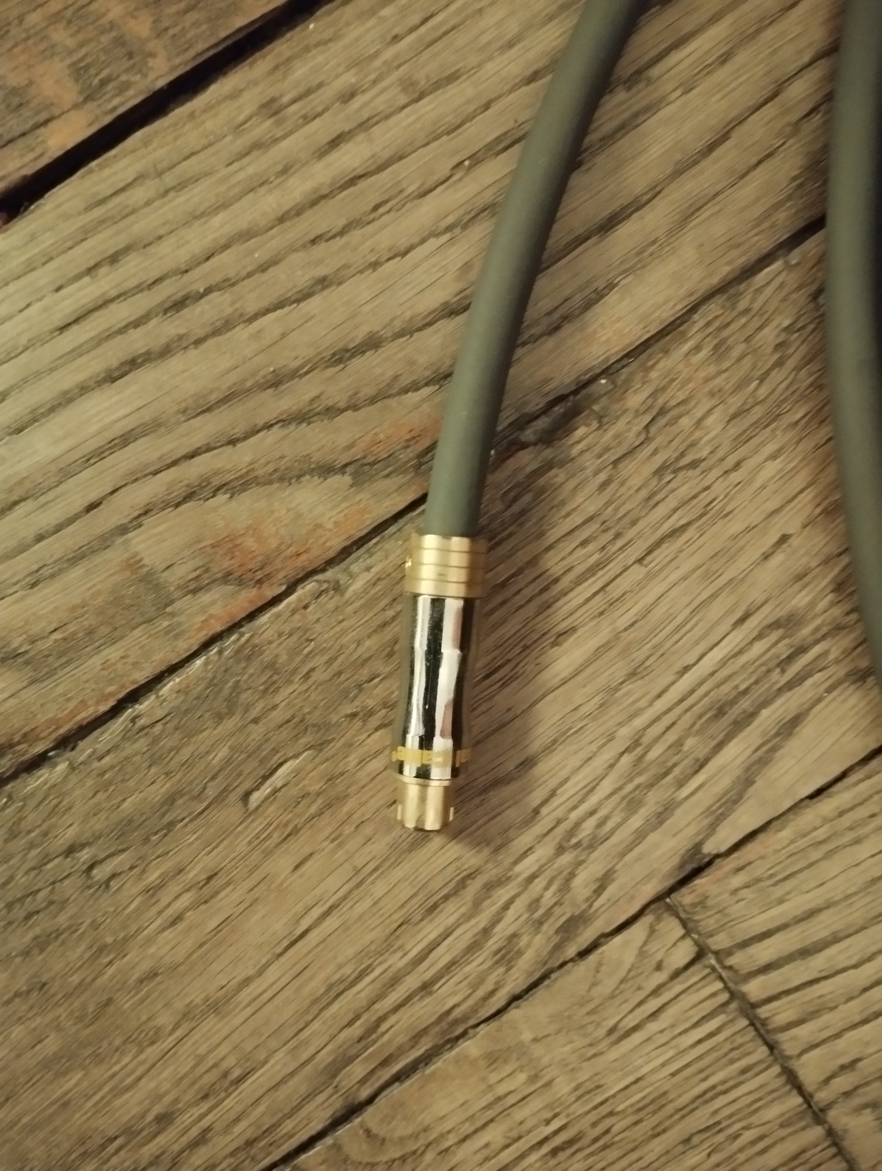 Vends câble s-video professionnel haute-définition Real Câble 12 m