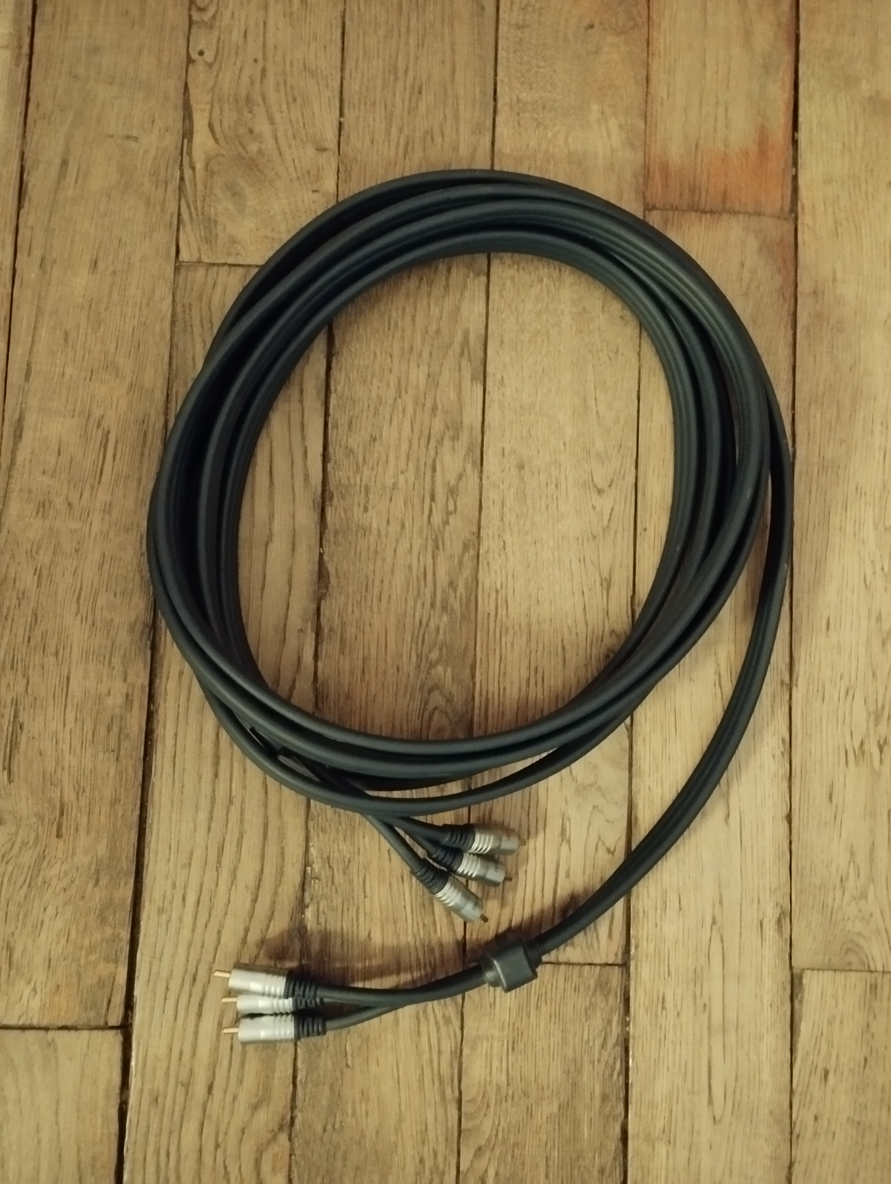 Vends câble video YUV Profigold 5m