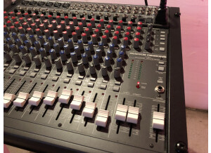 Mackie CR1604 (23075)