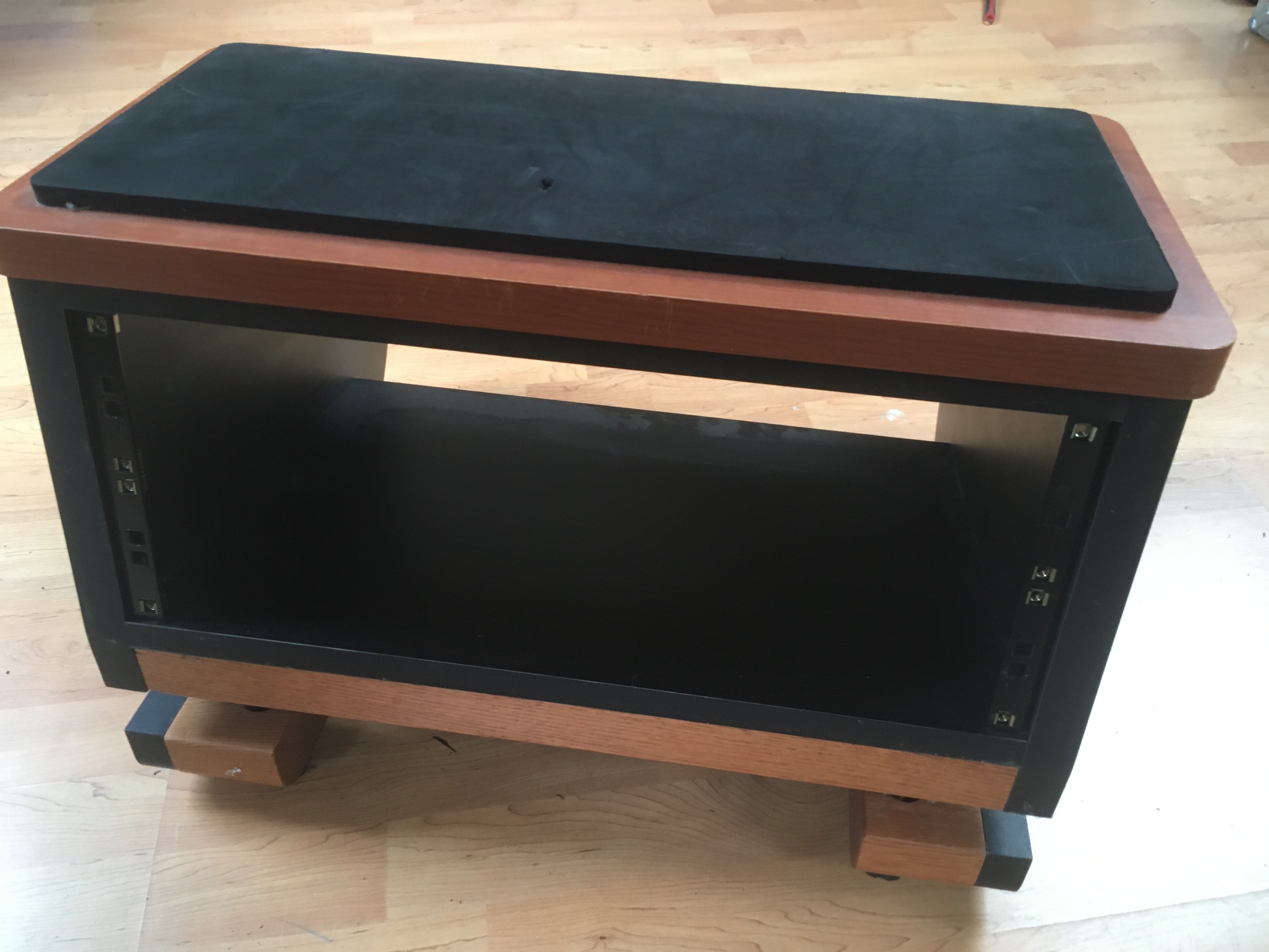 Vends Zaor Miza GripRack 4U