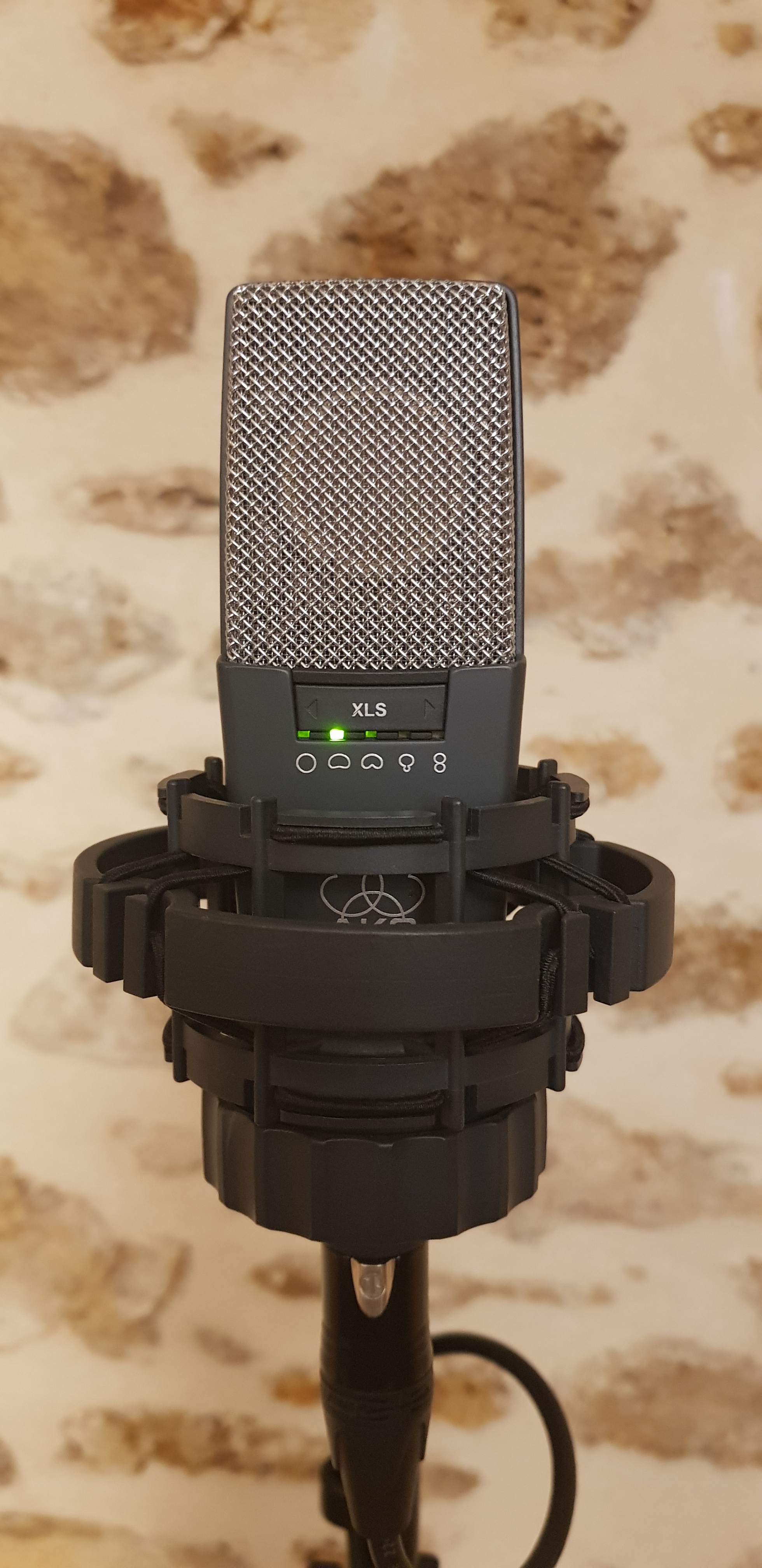 Akg 4141 Front