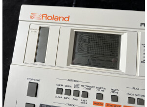 Roland TR-707 (22310)