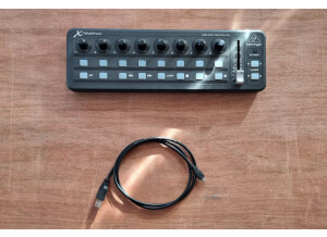 Berhinger X-touch Mini - 1