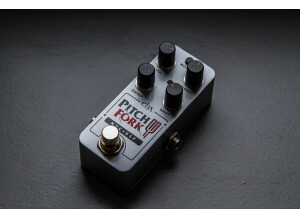 Electro-Harmonix Pico Pitch Fork