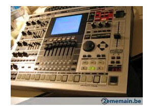 Roland MC-909 Sampling Groovebox (72485)