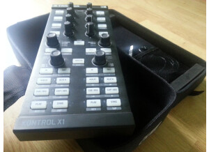 Native Instruments Traktor Kontrol X1 (87362)