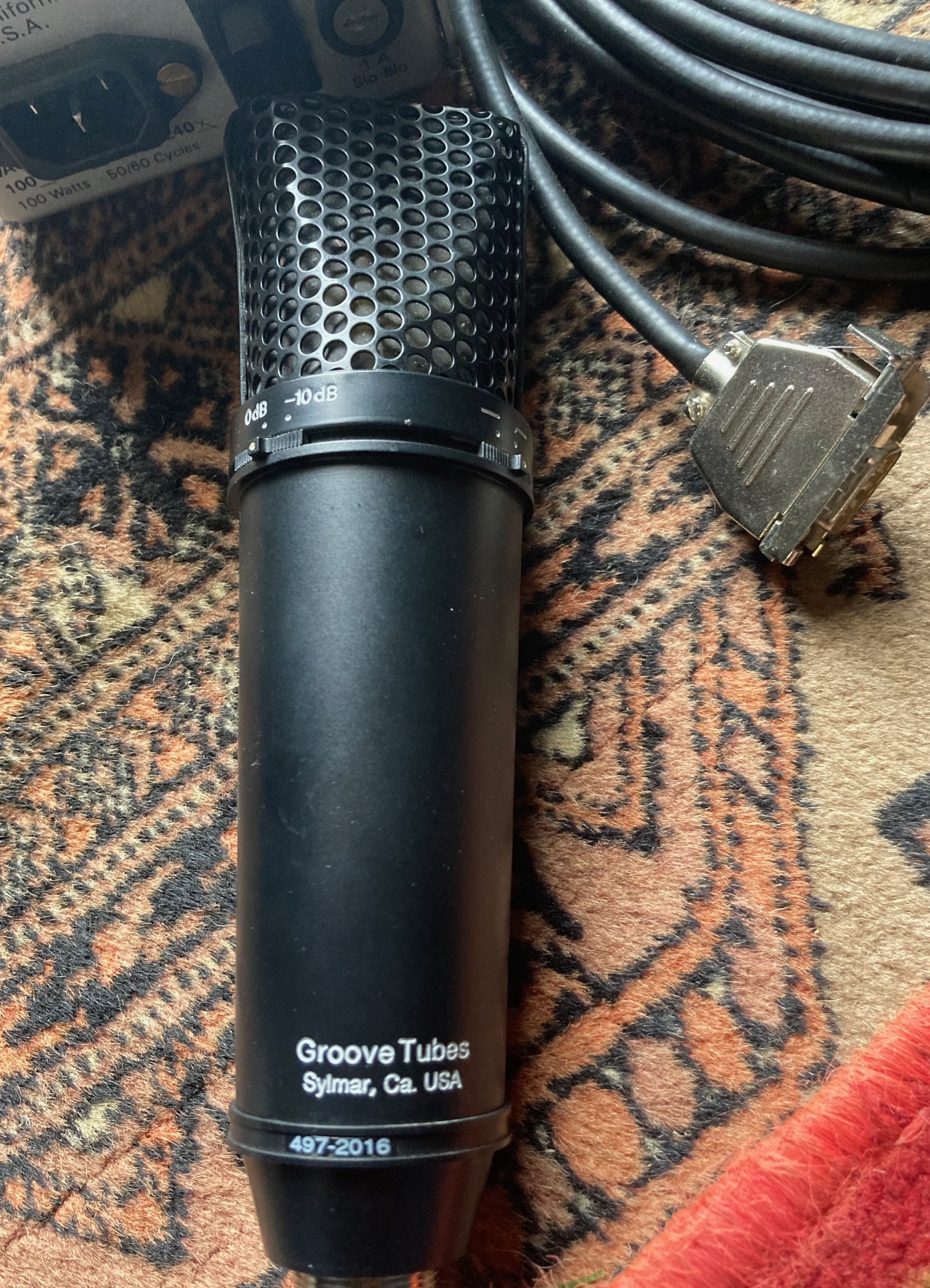 Micro à lampe GROOVE TUBES avec câblage et alimentation