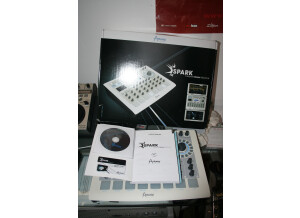 Roland MC-909 Sampling Groovebox (47705)