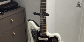 Vends Squier by Fender - CLASSIC VIBE '60S JAGUAR