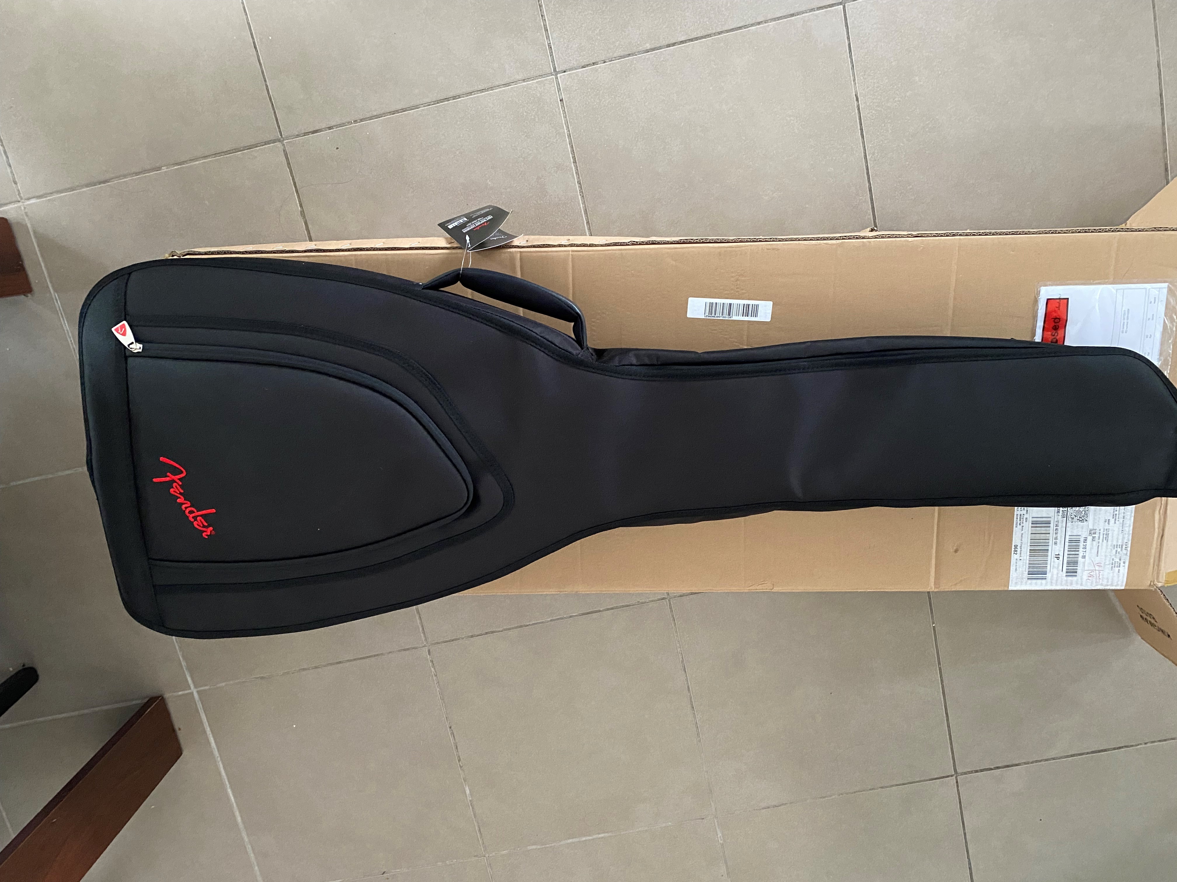 Fender Kingman Bass (2018)