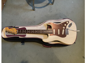 Fender FSR American Stratocaster Rustic Ash