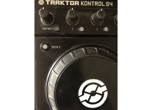 Native Instruments Traktor Kontrol S4 (7465)