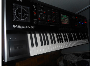 V-SYNTH GT