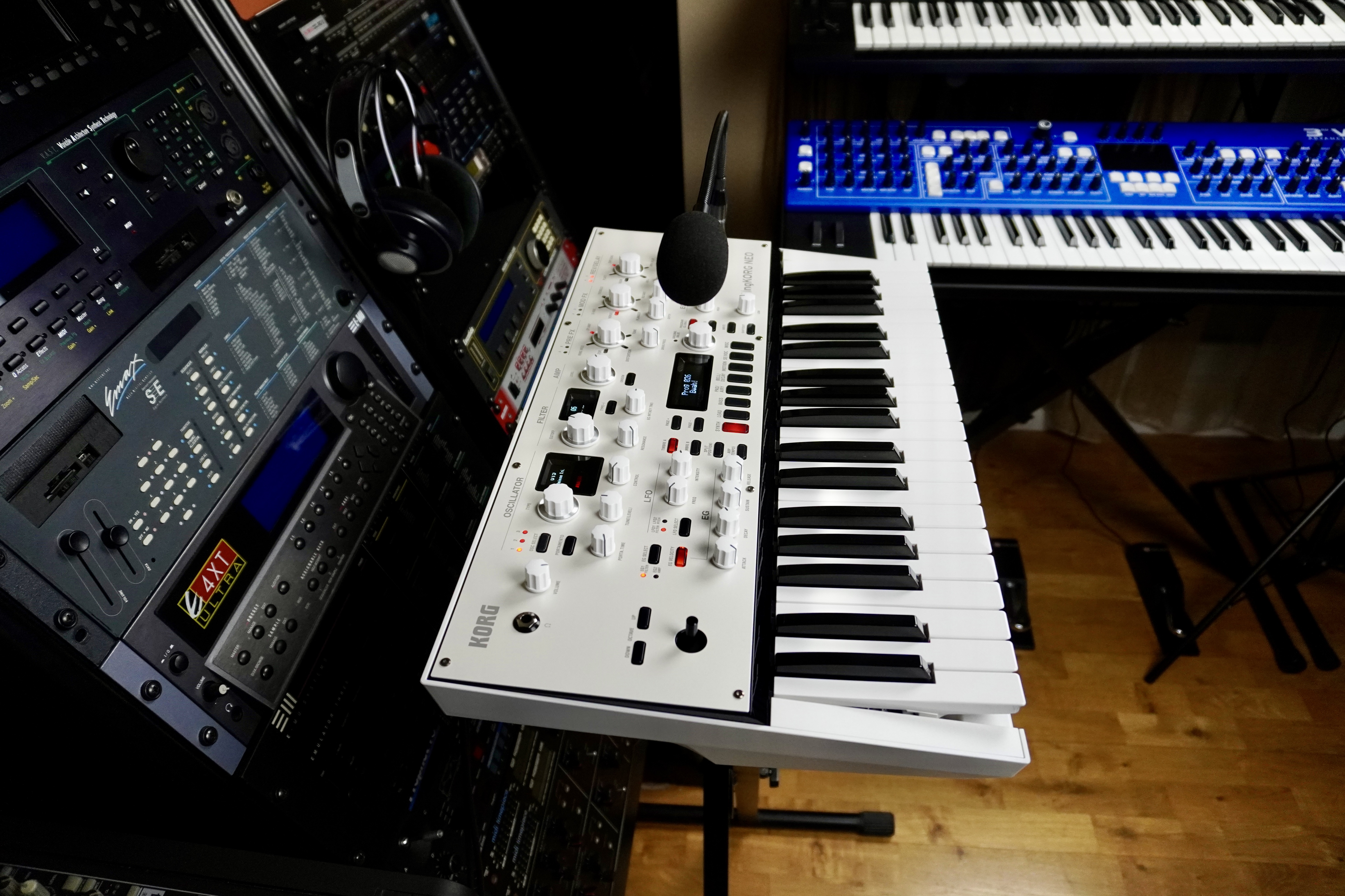 KingKorg NEO 2tof 6 gauche