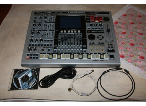 Roland MC-909 Sampling Groovebox (29366)