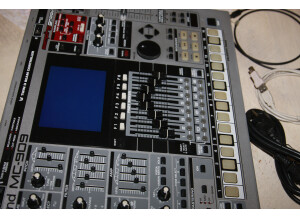 Roland MC-909 Sampling Groovebox (35455)