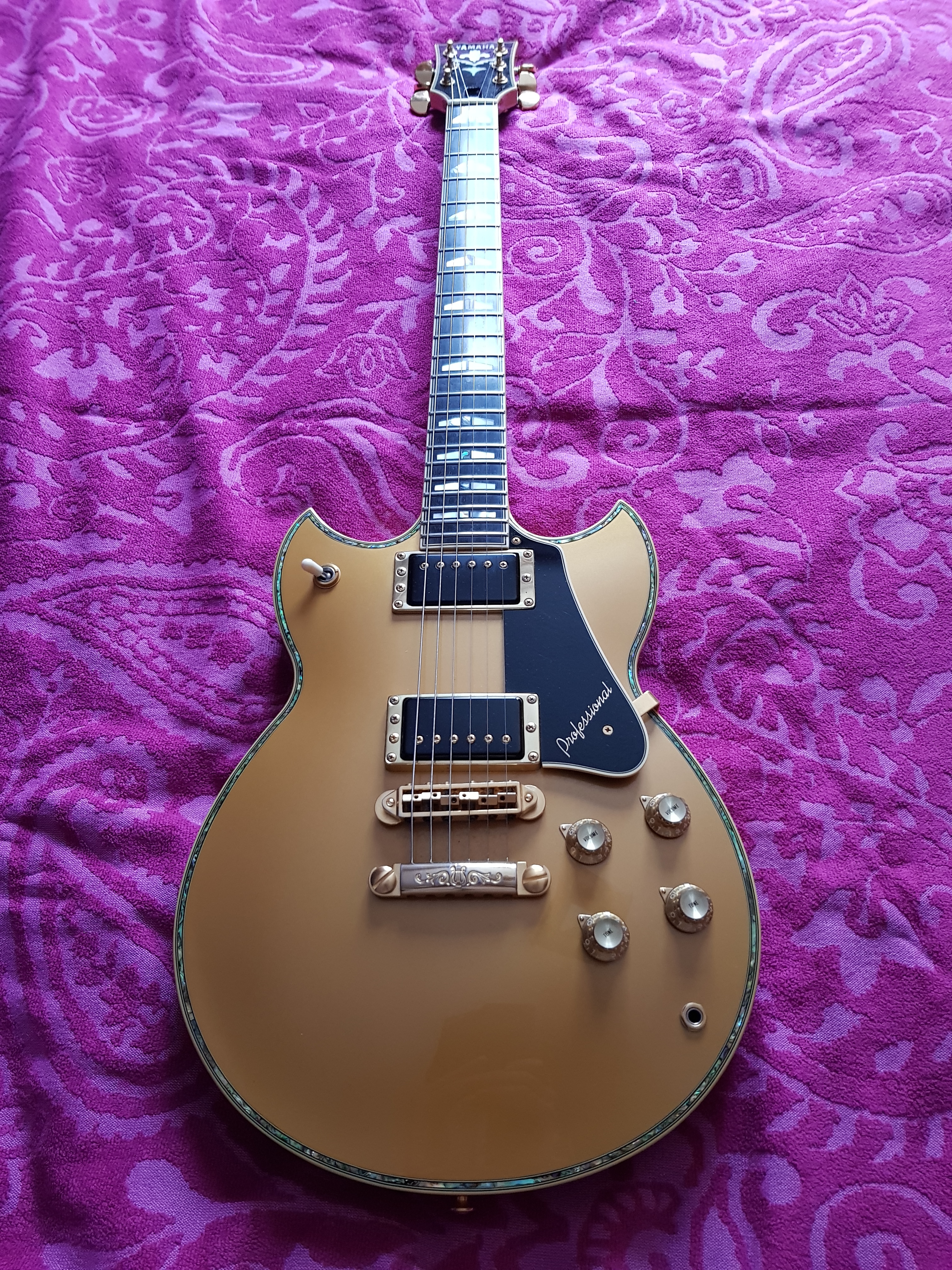 VENDS YAMAHA SG 3000