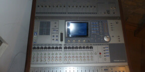 VENDS TASCAM DM3200 AVEC CARTE FIRE WIRE/ 32 CANAUX IN/OUT