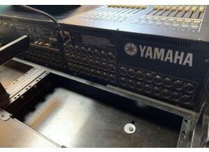 Yamaha M7CL-32
