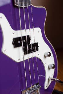 Glenn Hughes Signature Purple O Bass Detail