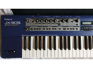 Roland JX-305