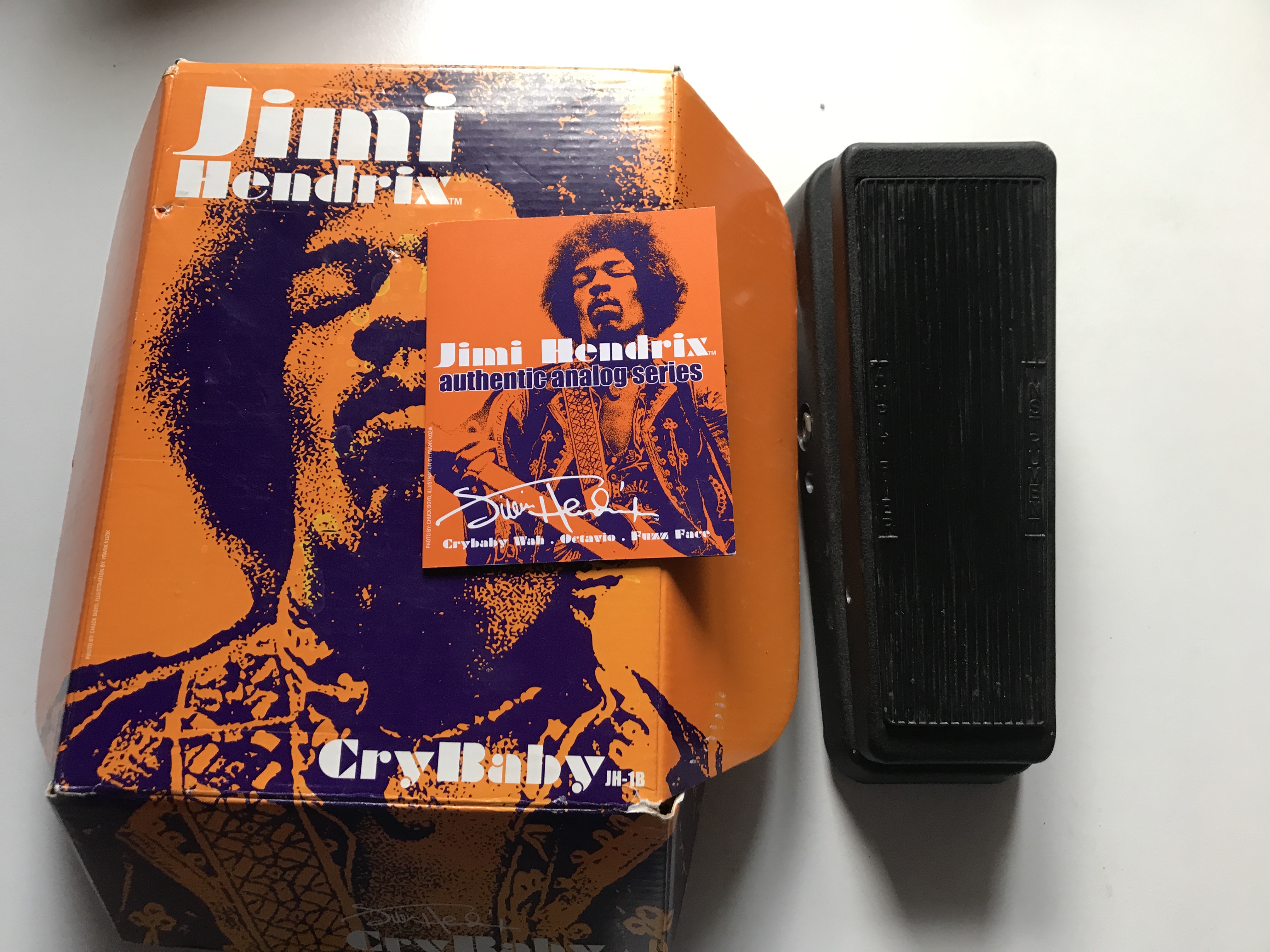 je vends la pédale Dunlop JH-1B Jimi Hendrix Signature Cry Baby Wah